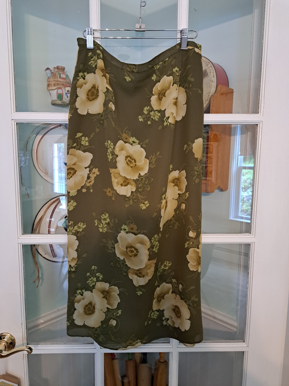 ❤️5/$25❤️Vintage Olive Green Floral Midi Skirt